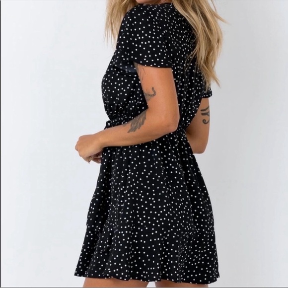 Princess Polly Bobbie black white polka dot mini dress flutter sleeves size 4 - Picture 2 of 12